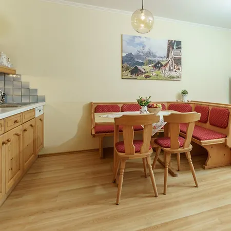 Landhaus Birgbichler - Apartments In Ramsau Am Dachstein - Inklusive Sommercard!