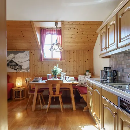 Landhaus Birgbichler - Apartments In Ramsau Am Dachstein - Inklusive Sommercard! Apartment *