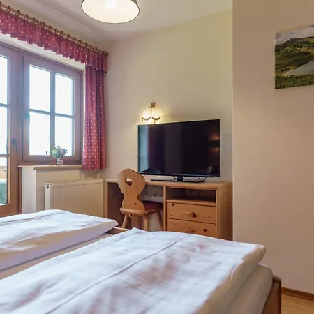Landhaus Birgbichler - Apartments In Ramsau Am Dachstein - Inklusive Sommercard! Apartment *